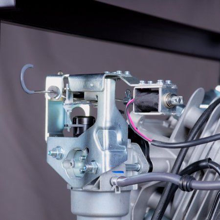 Бензиновый генератор FUBAG BS 9000 DA ES (трехфазный) с электростартером и коннектором автоматики в Мурманске фото